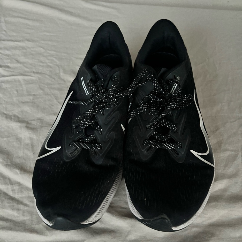 Nike Black and White Sneakers